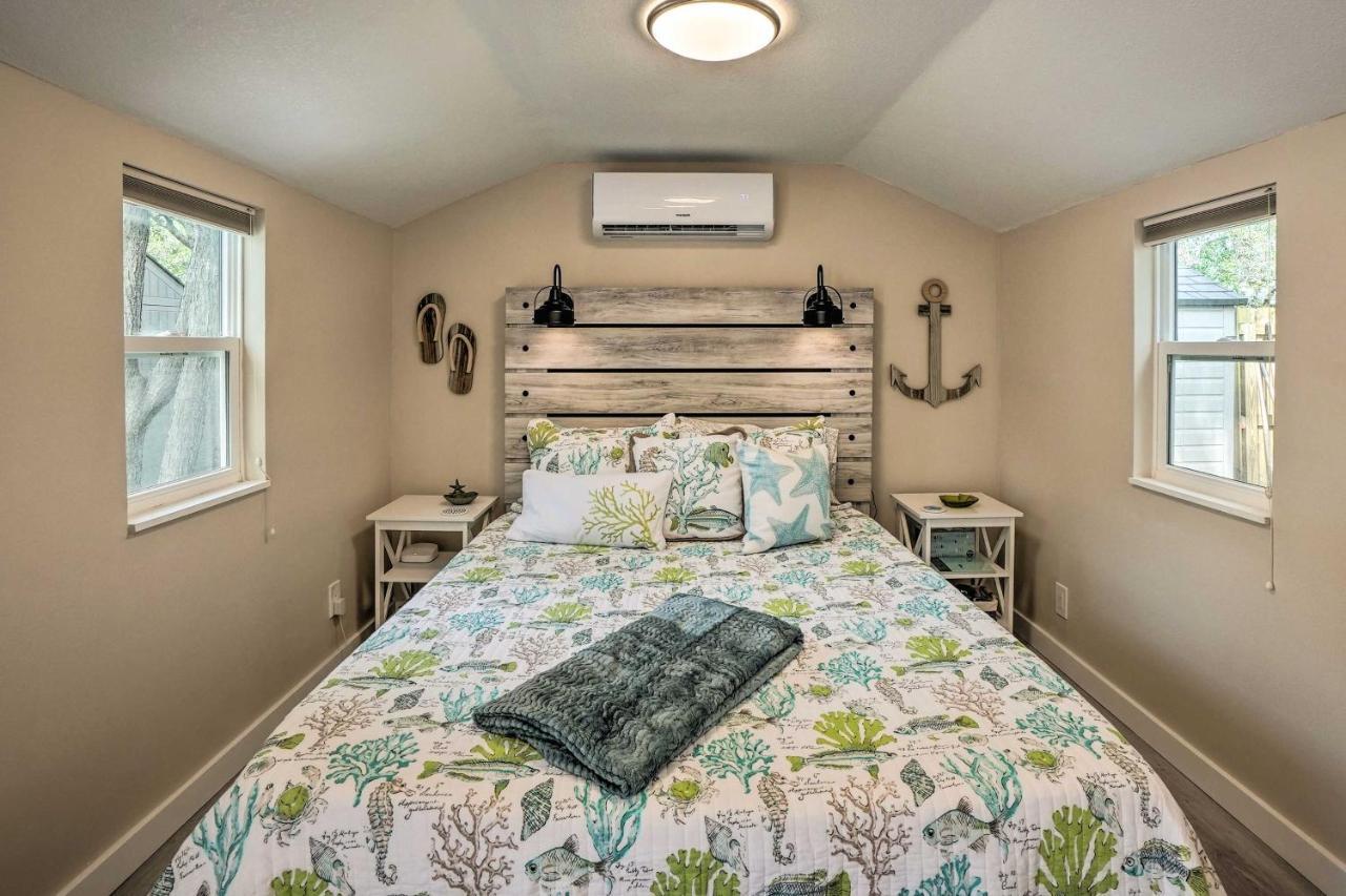 Tropical Palm Harbor Studio Walk To Gulf! Exterior foto